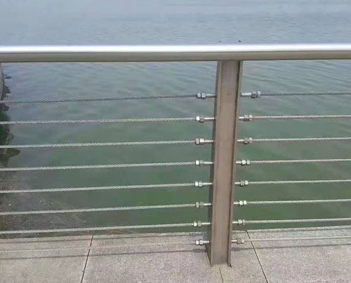 橋梁護(hù)欄 不銹鋼復(fù)合管人行道隔離護(hù)欄